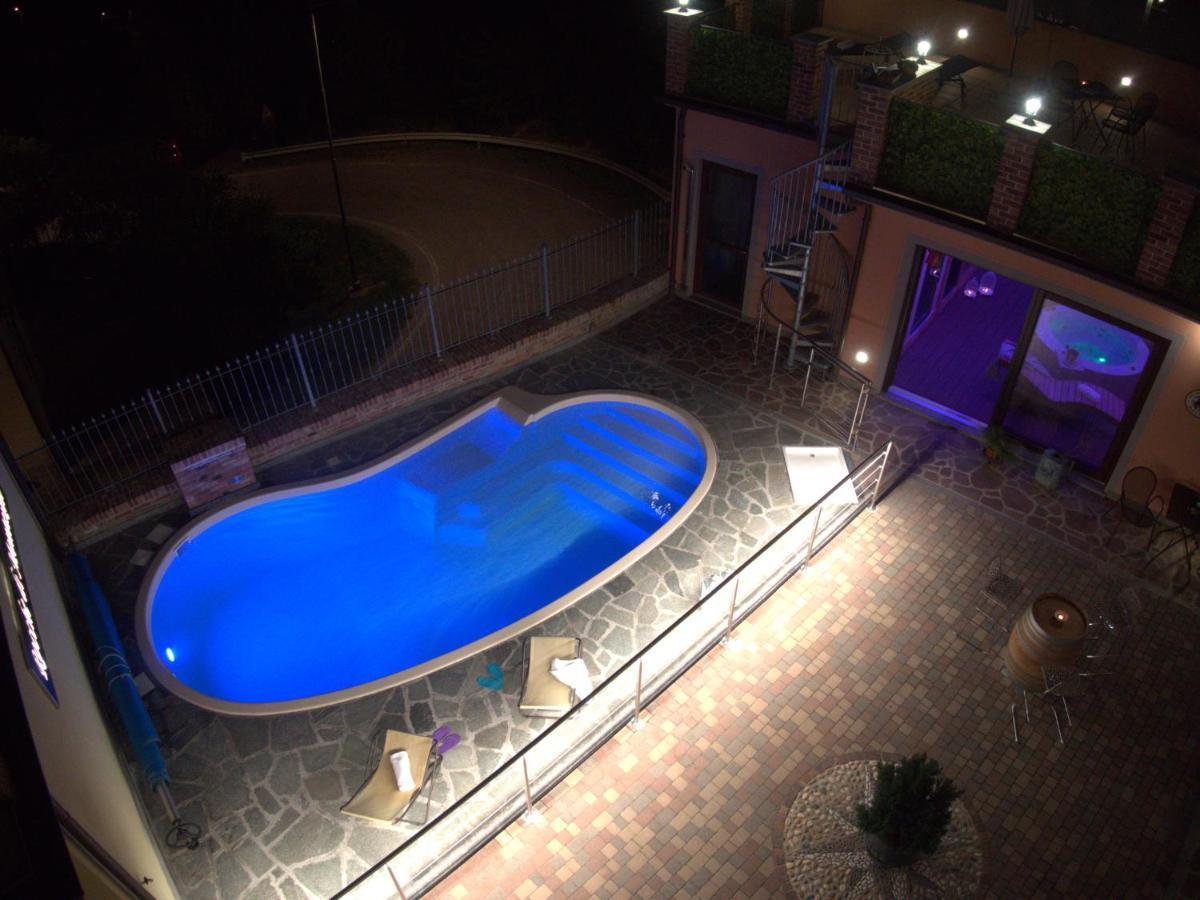 Rocche Di Montexelo - Green Key Apartments & Spa Monticello d'Alba المظهر الخارجي الصورة