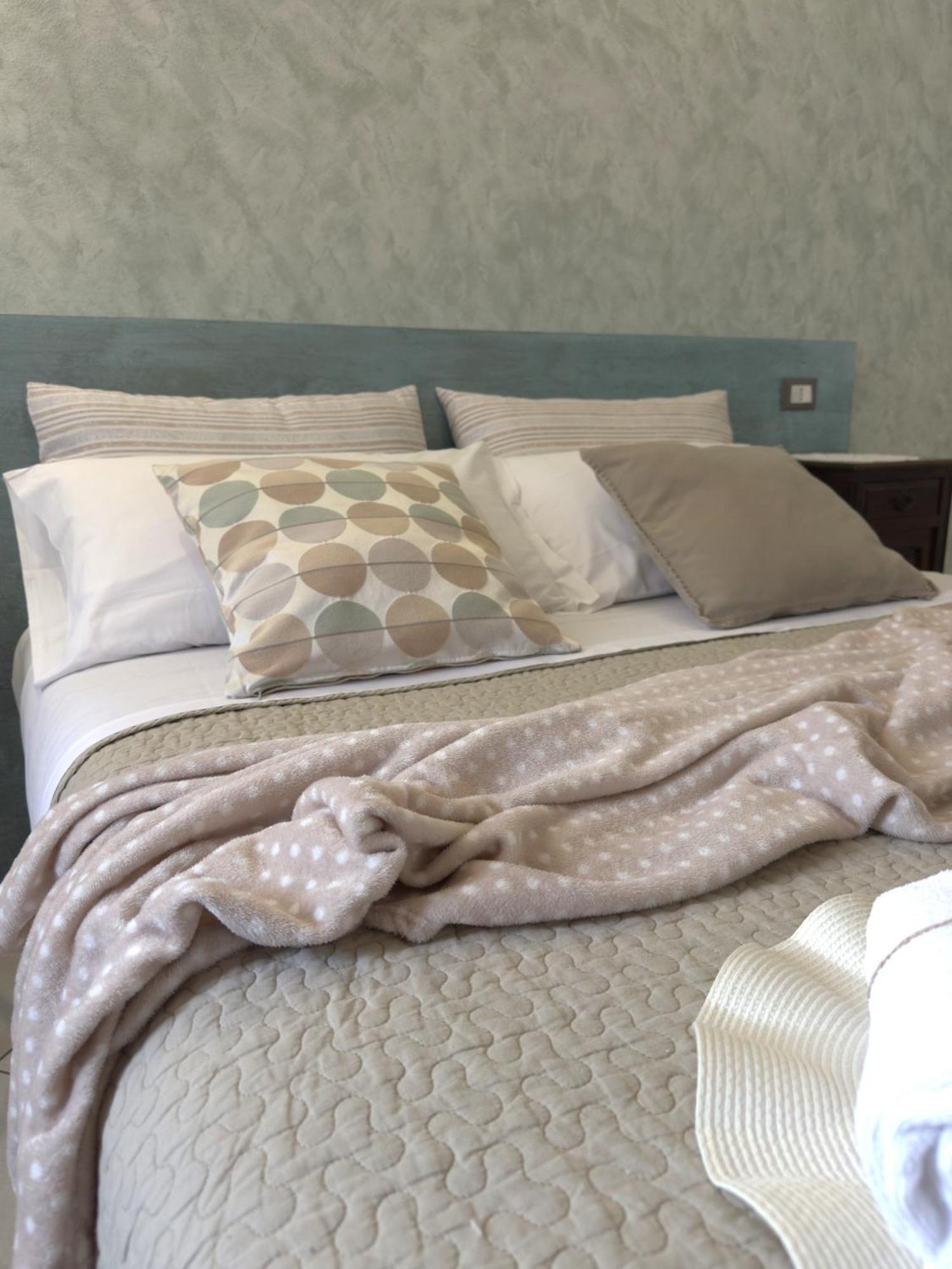 Rocche Di Montexelo - Green Key Apartments & Spa Monticello d'Alba المظهر الخارجي الصورة